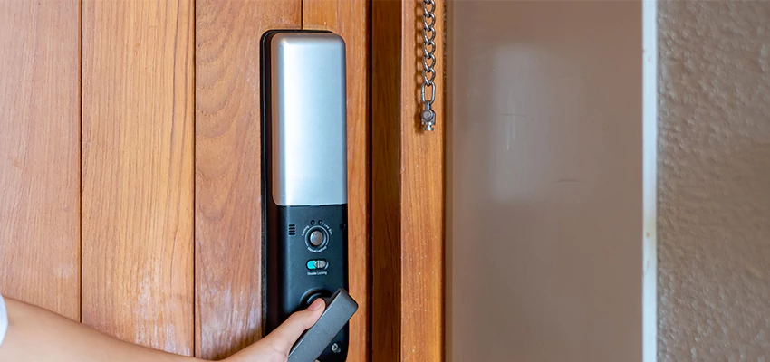 Home Security Electronic Locks Upgrades in Vista, CA