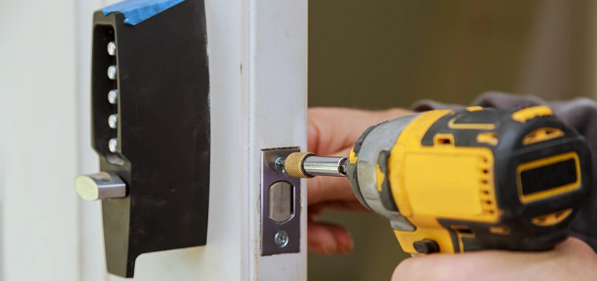 Eviction Locksmith For Key Duplication in Vista, California